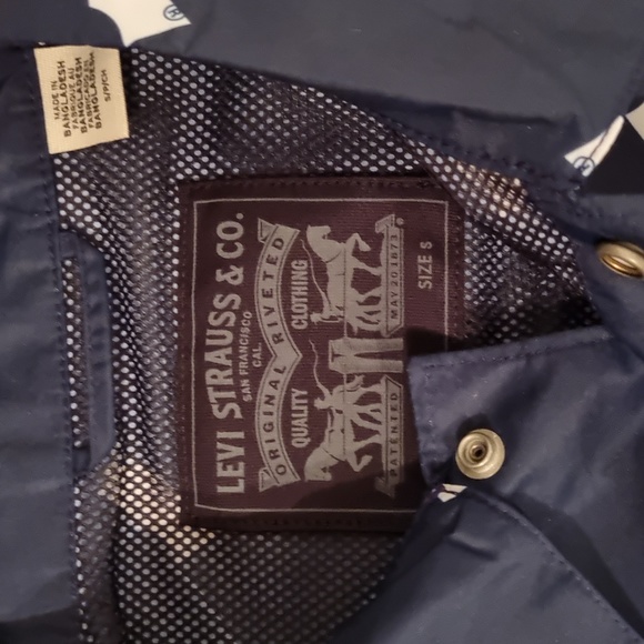 Levi's retro windbreaker jacket - Picture 2 of 4